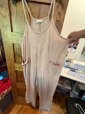 Zenana Outfitters muted blush-pink sleeveless jumpsuit